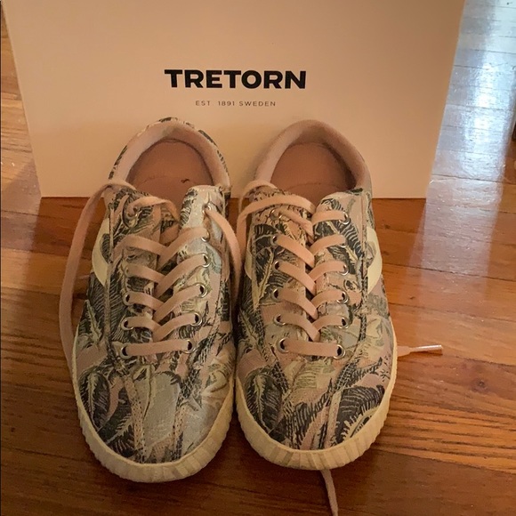 Tretorn Shoes - Pink black Quilted print Tretorn low tennis shoes
